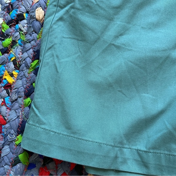 NWT Amazon Essentials Classic Fit 9" Short Sage Green Men's Size 36 Preppy - Picture 5 of 13